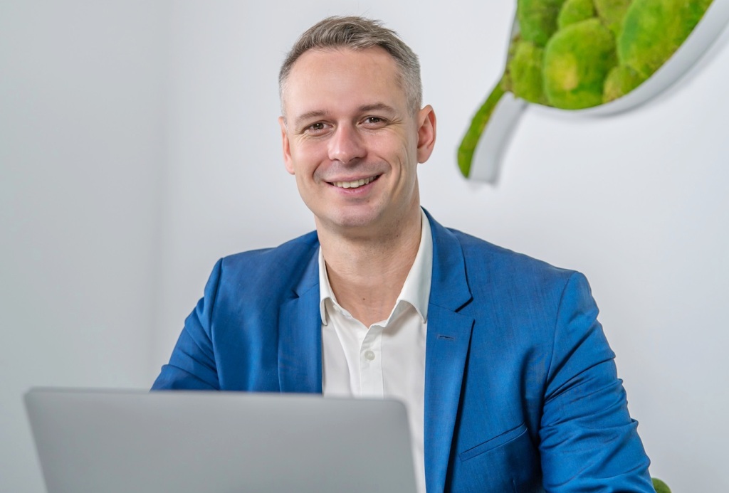 Spoločnosť JRK Slovensko vedie nový riaditeľ. Prichádza z Číny